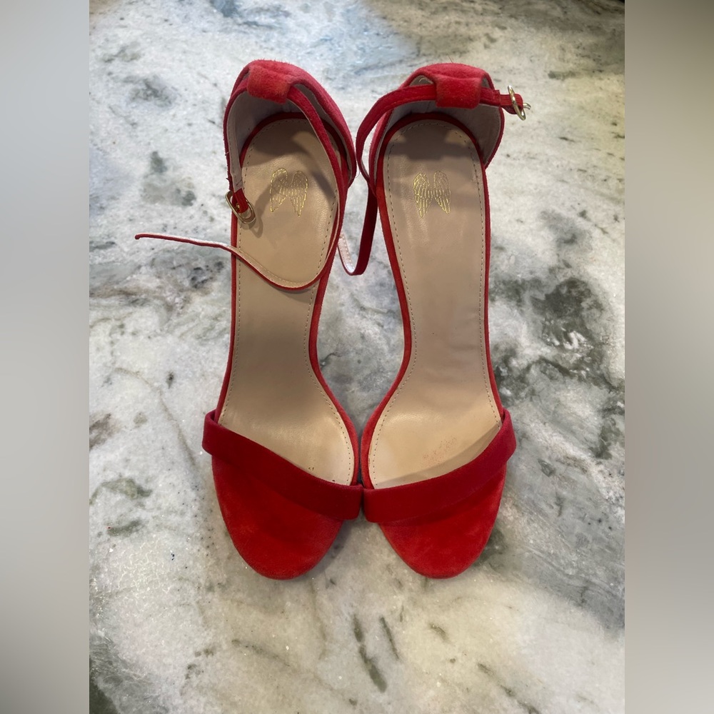 GENTLY WORN VICTORIAS SECRET RED SUEDE OPEN-TOED HEELS